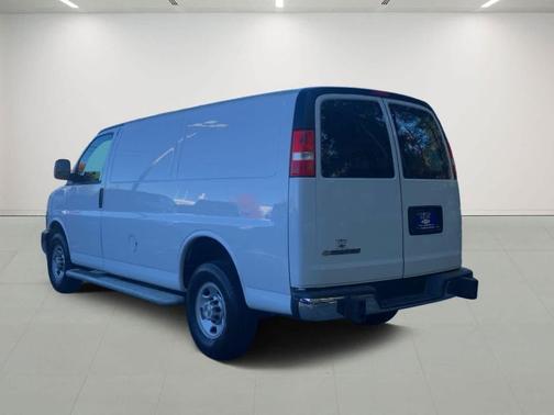 2024 Chevrolet Express 2500 RWD 2500 Regular Wheelbase WT