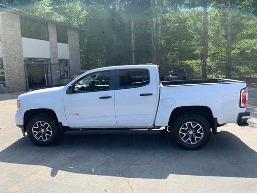 2022 GMC Canyon AT4