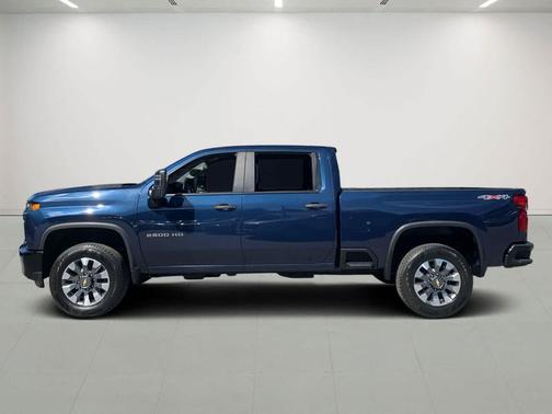 2022 Chevrolet Silverado 2500 Custom