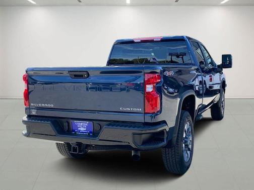 2022 Chevrolet Silverado 2500 Custom
