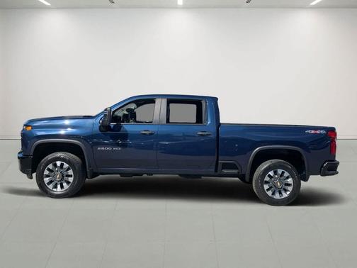2022 Chevrolet Silverado 2500 Custom