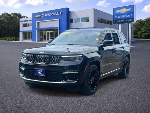Diamond Black Crystal Pearlcoat 2023 Jeep Grand Cherokee Summit