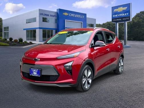 Radiant Red Tintcoat 2023 Chevrolet Bolt EUV FWD LT