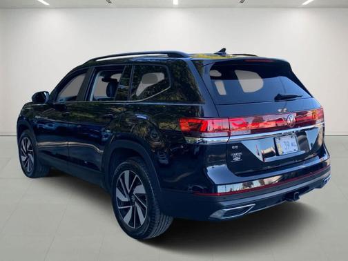 2024 Volkswagen Atlas 2.0T SE w/Technology 4MOTION