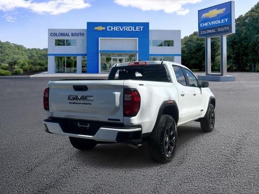 Summit White 2024 GMC Canyon Elevation