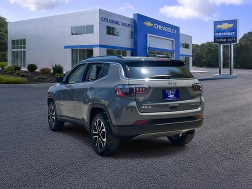 Sting-Gray Clearcoat 2022 Jeep Compass Limited