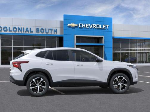 Summit White 2026 Chevrolet Trax FWD 1RS