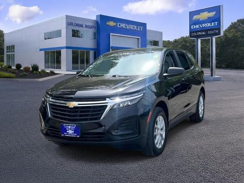 Mosaic Black Metallic 2023 Chevrolet Equinox LS