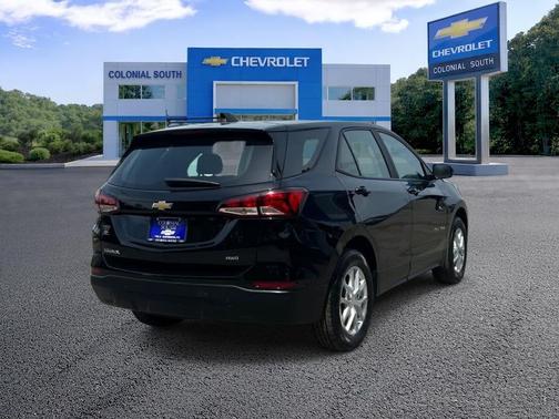 Mosaic Black Metallic 2023 Chevrolet Equinox LS
