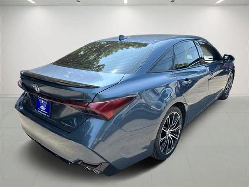 2022 Toyota Avalon Touring