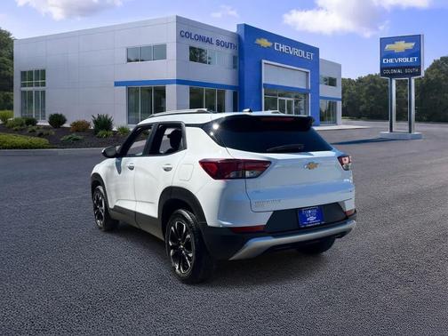 Summit White 2023 Chevrolet Trailblazer LT