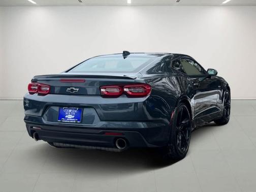 2022 Chevrolet Camaro RWD Coupe LT1