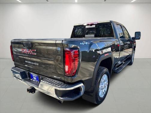 2022 GMC Sierra 2500 SLT