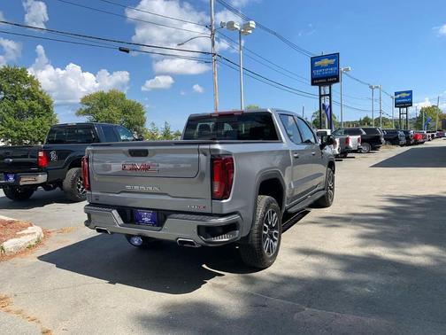 2024 GMC Sierra 1500 AT4