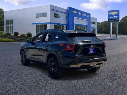 Mosaic Black Metallic 2024 Chevrolet Trax FWD ACTIV