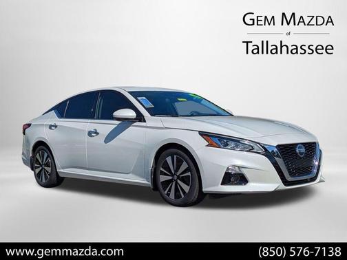 White 2021 Nissan Altima 2.5 SL Sedan