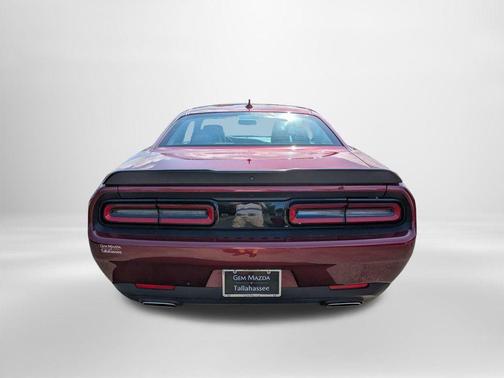 Octane Red Pearlcoat 2021 Dodge Challenger SXT