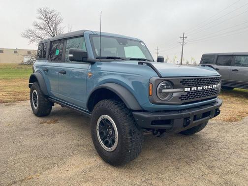 2022 Ford Bronco Badlands