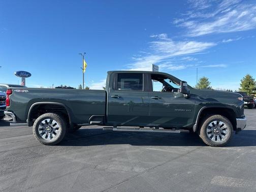 2025 Chevrolet Silverado 3500 LT