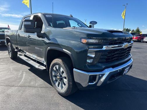2025 Chevrolet Silverado 3500 LT