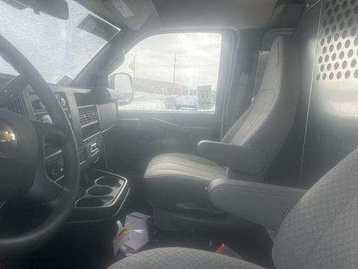 2025 Chevrolet Express 2500 Work Van