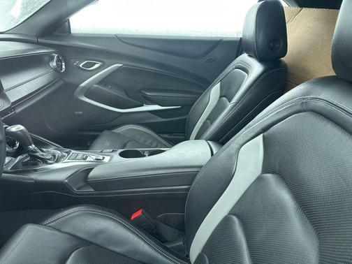 2023 Chevrolet Camaro 2LT