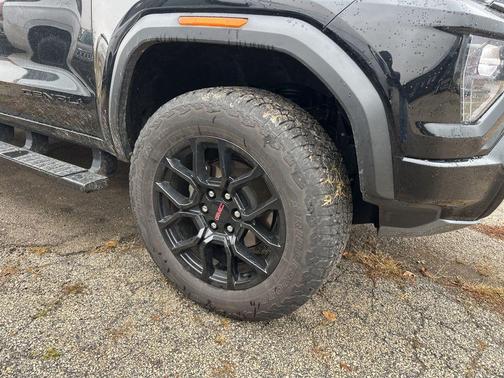 2023 GMC Canyon Denali