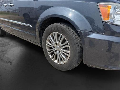 Maximum Steel Metallic 2014 Chrysler Town & Country Touring-L