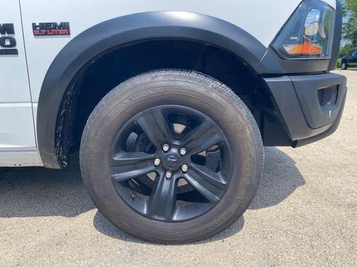 2021 RAM 1500 Classic SLT