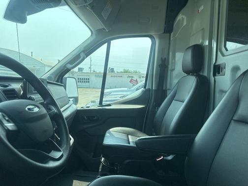 2023 Ford Transit-250 Base