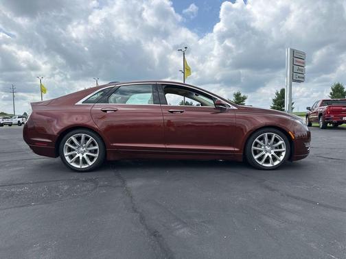 2016 Lincoln MKZ Base