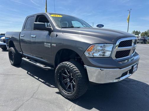 2017 RAM 1500 SLT