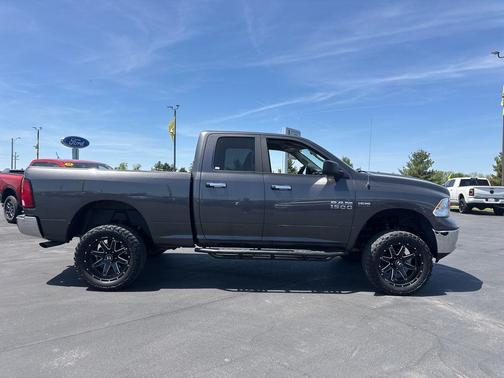 2017 RAM 1500 SLT