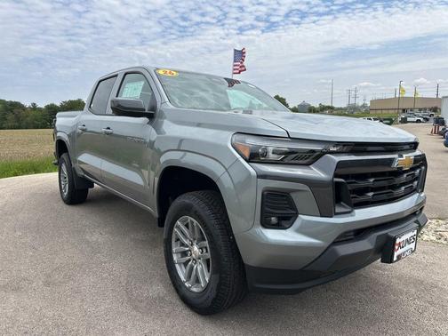 Sterling Gray Metallic 2026 Chevrolet Colorado LT