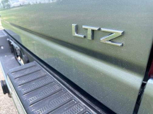 Sterling Gray Metallic 2024 Chevrolet Silverado 2500 LTZ