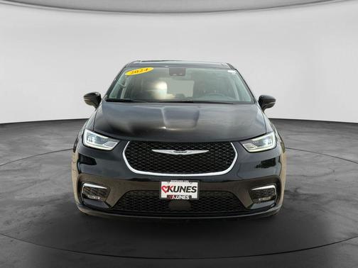 Diamond Black 2024 Chrysler Pacifica Touring-L