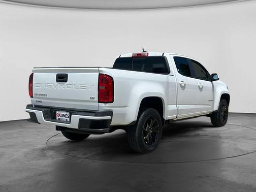 Summit White 2022 Chevrolet Colorado LT