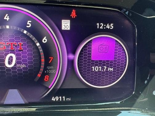 2024 Volkswagen Golf GTI 2.0T SE