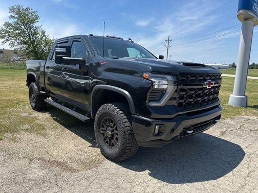 Black 2024 Chevrolet Silverado 2500 ZR2