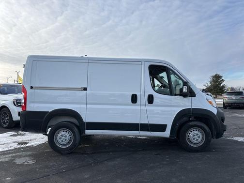 2025 RAM ProMaster 1500 Low Roof