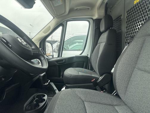 2025 RAM ProMaster 1500 Low Roof