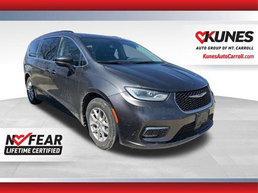 Granite Crystal Clearcoat Metallic 2022 Chrysler Pacifica Touring-L