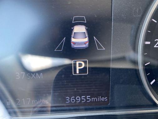 2024 Nissan Versa 1.6 SR