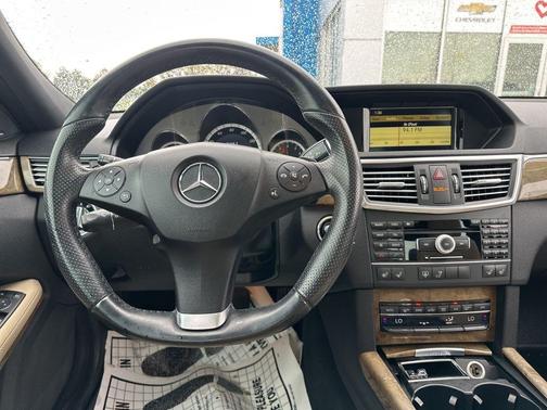 Diamond White Metallic 2011 Mercedes-Benz E-Class E 550 4MATIC