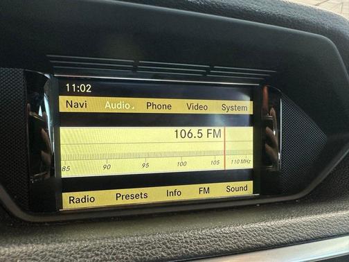 Diamond White Metallic 2011 Mercedes-Benz E-Class E 550 4MATIC