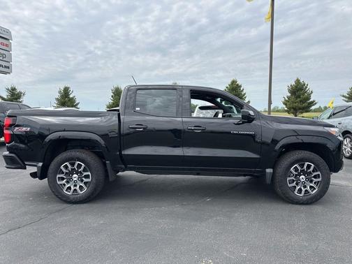 Black 2026 Chevrolet Colorado Z71