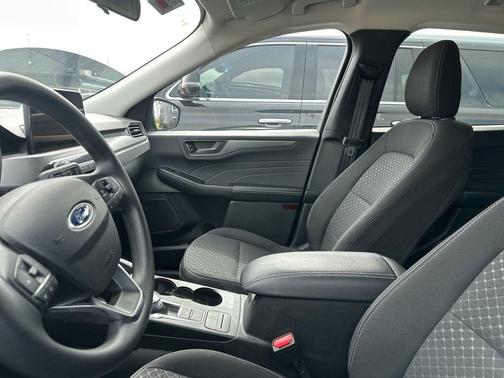 Black Metallic 2025 Ford Escape Active