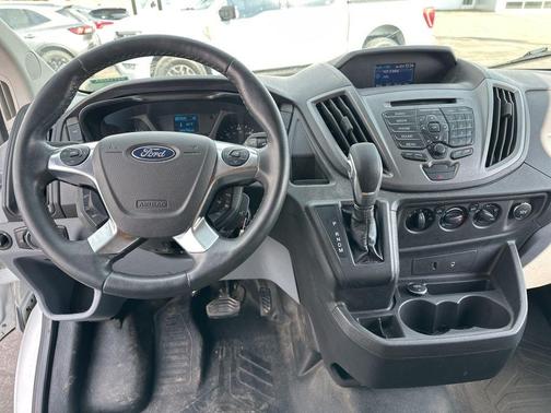 2015 Ford Transit-250 148 WB Medium Roof Cargo