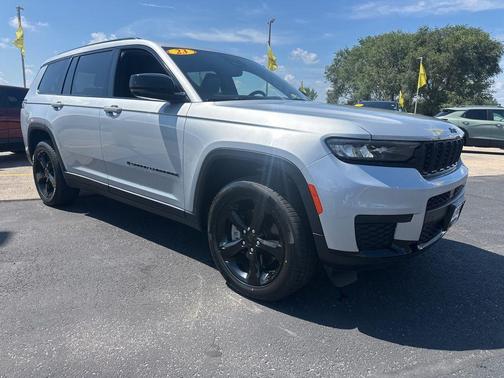 2023 Jeep Grand Cherokee L Laredo
