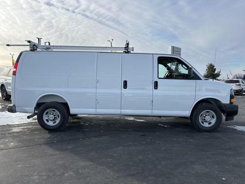 2025 Chevrolet Express 2500 Work Van